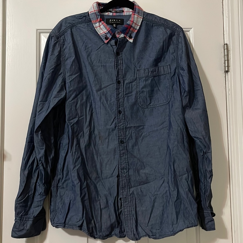 Chambray Long Sleeve Button up